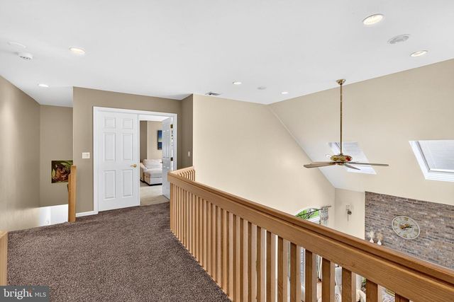 15 SCENIC DR, Ewing, NJ 08628