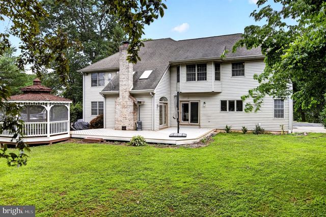 15 SCENIC DR, Ewing, NJ 08628