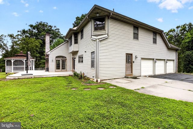 15 SCENIC DR, Ewing, NJ 08628