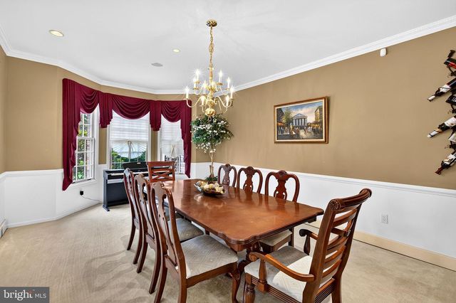 15 SCENIC DR, Ewing, NJ 08628