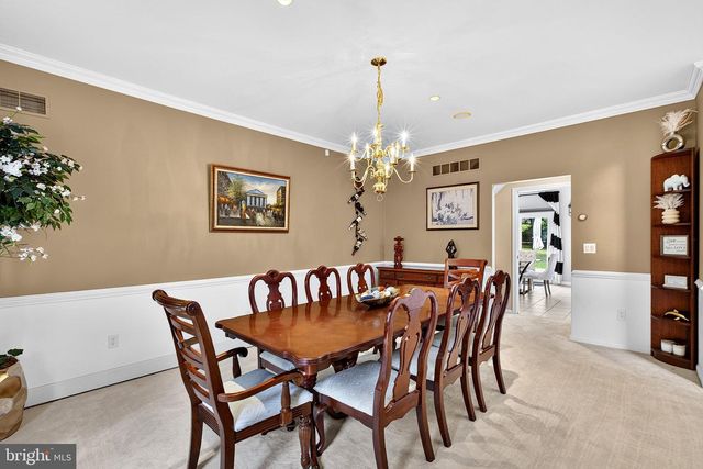 15 SCENIC DR, Ewing, NJ 08628