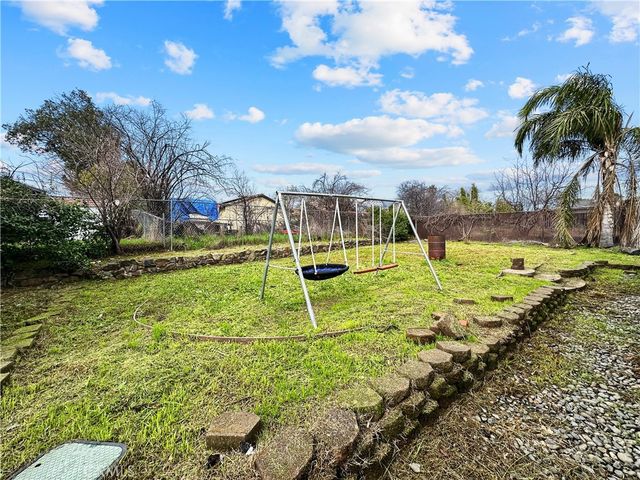 12 Rosita Way, Oroville, CA 95966