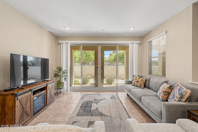 3855 S MCQUEEN Road 92, Chandler, AZ 85286