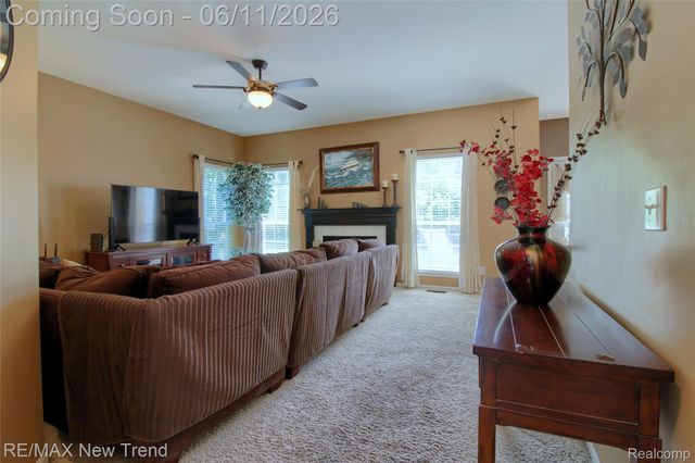 1063 Stable Lane, South Lyon, MI 48178