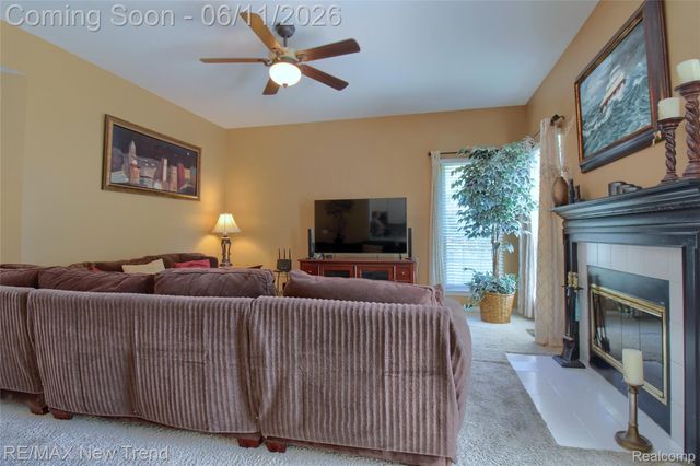 1063 Stable Lane, South Lyon, MI 48178