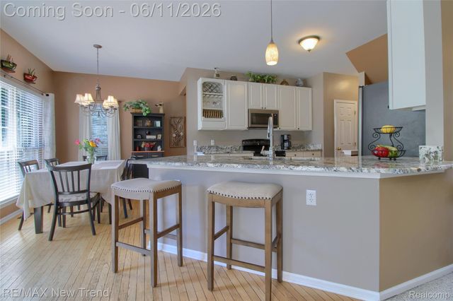 1063 Stable Lane, South Lyon, MI 48178
