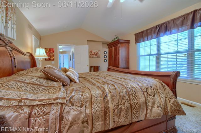1063 Stable Lane, South Lyon, MI 48178