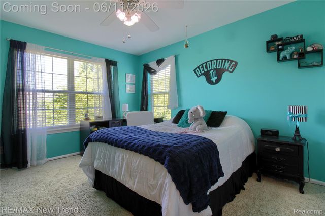 1063 Stable Lane, South Lyon, MI 48178