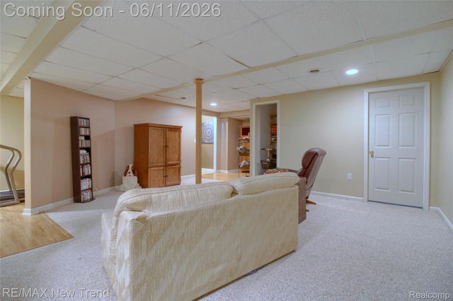 1063 Stable Lane, South Lyon, MI 48178