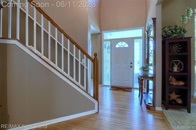 1063 Stable Lane, South Lyon, MI 48178