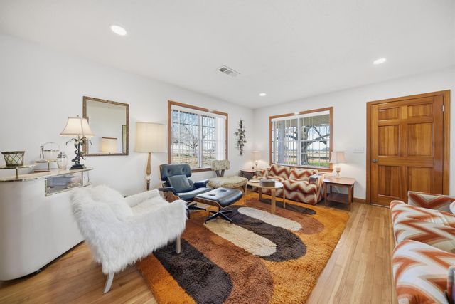 6921 Schulz Lane, Bleiblerville, TX 78931