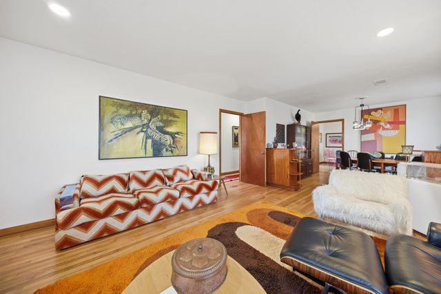 6921 Schulz Lane, Bleiblerville, TX 78931