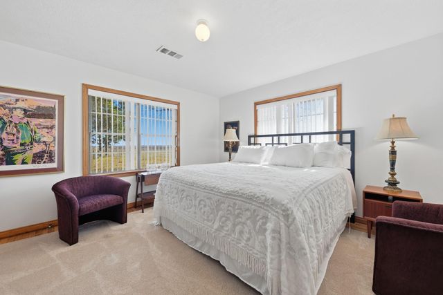 6921 Schulz Lane, Bleiblerville, TX 78931