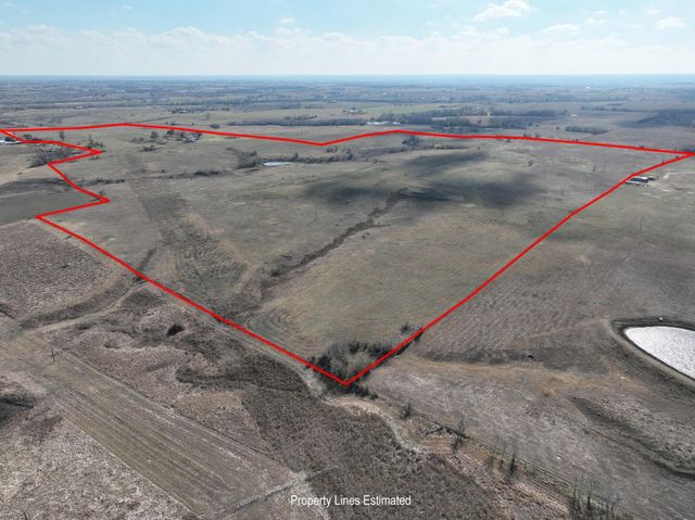 6921 Schulz Lane, Bleiblerville, TX 78931