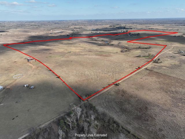 6921 Schulz Lane, Bleiblerville, TX 78931