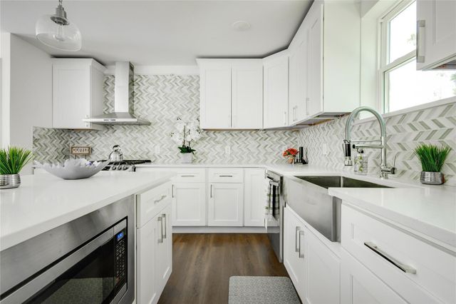 2011 Kirby Street 105, Dallas, TX 75204