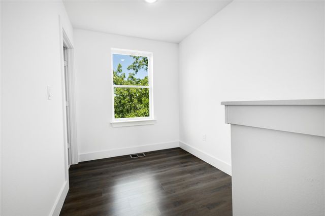 2011 Kirby Street 105, Dallas, TX 75204