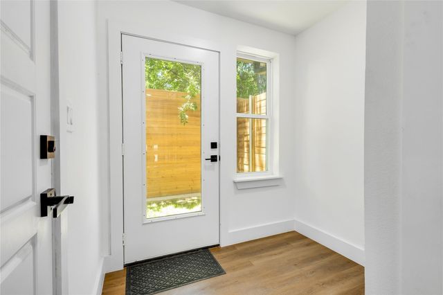 2011 Kirby Street 105, Dallas, TX 75204