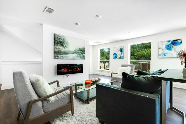 2011 Kirby Street 105, Dallas, TX 75204