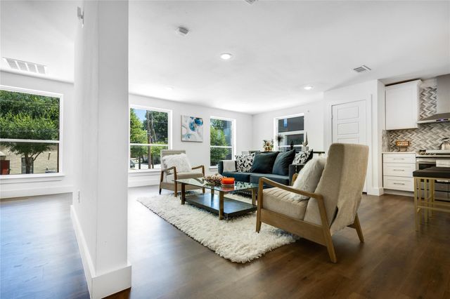 2011 Kirby Street 105, Dallas, TX 75204