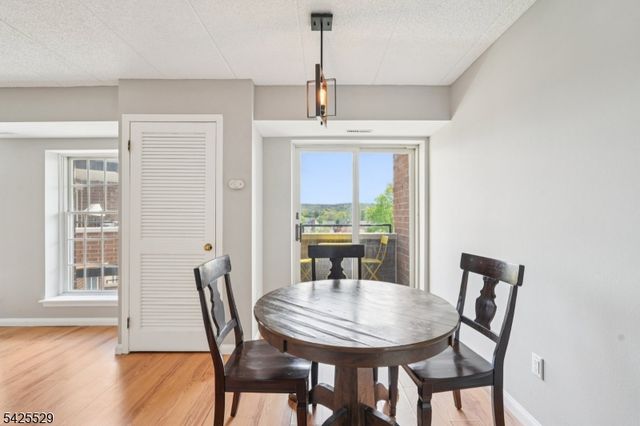 44 Iron Forge Sq 44, Pompton Lakes Boro, NJ 07442