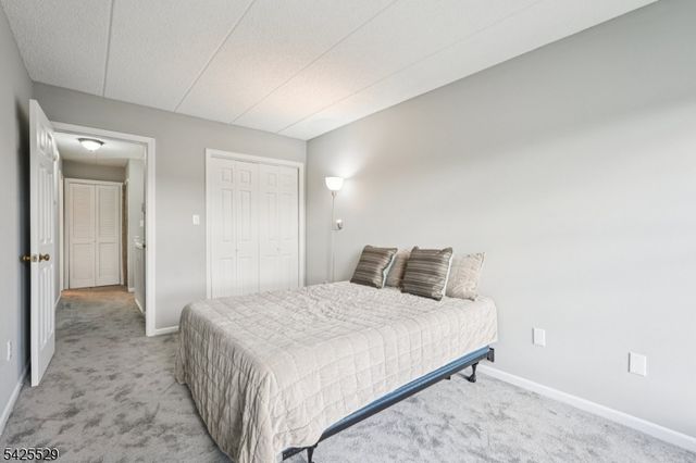 44 Iron Forge Sq 44, Pompton Lakes Boro, NJ 07442