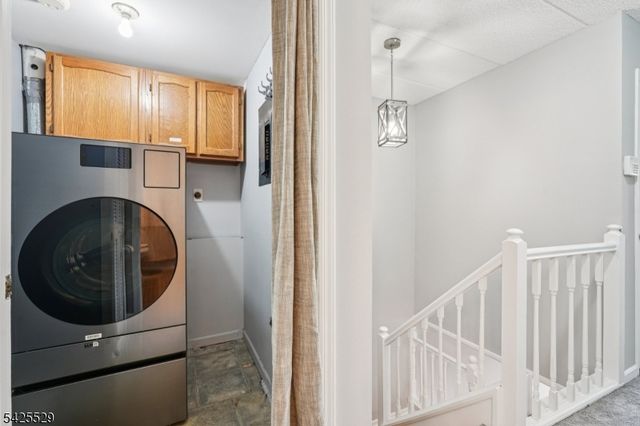 44 Iron Forge Sq 44, Pompton Lakes Boro, NJ 07442