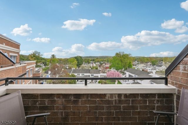 44 Iron Forge Sq 44, Pompton Lakes Boro, NJ 07442