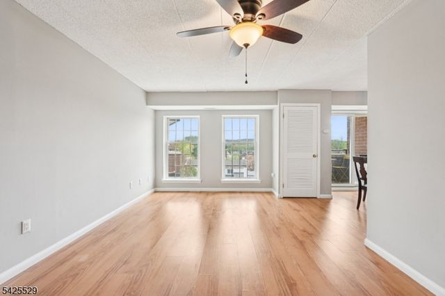 44 Iron Forge Sq 44, Pompton Lakes Boro, NJ 07442