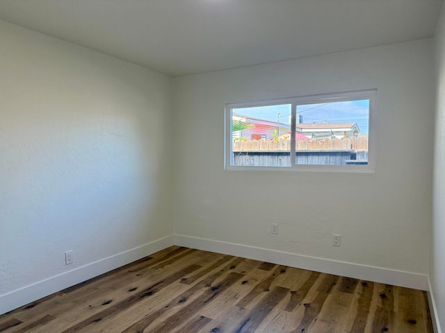 438 N Magnolia Avenue, Farmersville, CA 93223