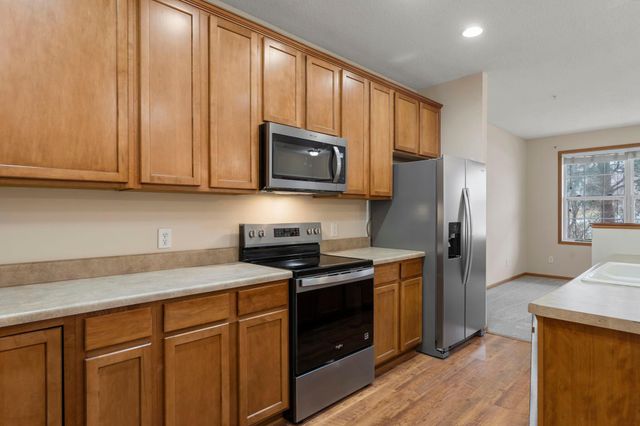 6708 Narcissus Lane N, Maple Grove, MN 55311