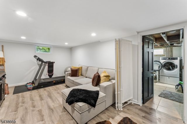 151 Minna Ave, Woodbridge Twp., NJ 07001