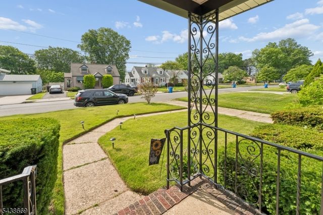 151 Minna Ave, Woodbridge Twp., NJ 07001