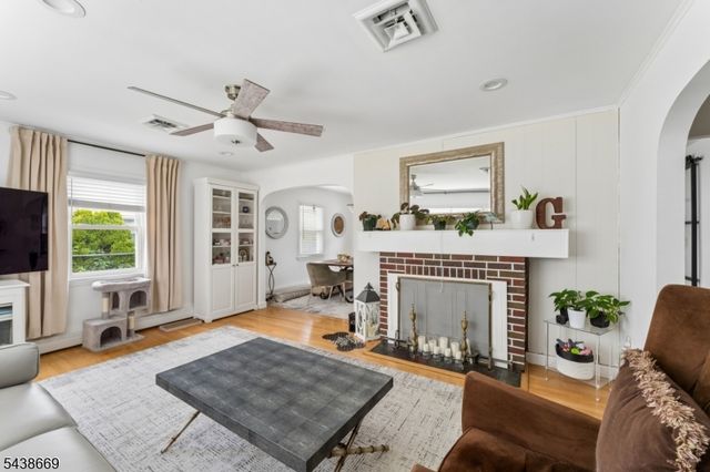 151 Minna Ave, Woodbridge Twp., NJ 07001