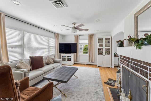 151 Minna Ave, Woodbridge Twp., NJ 07001