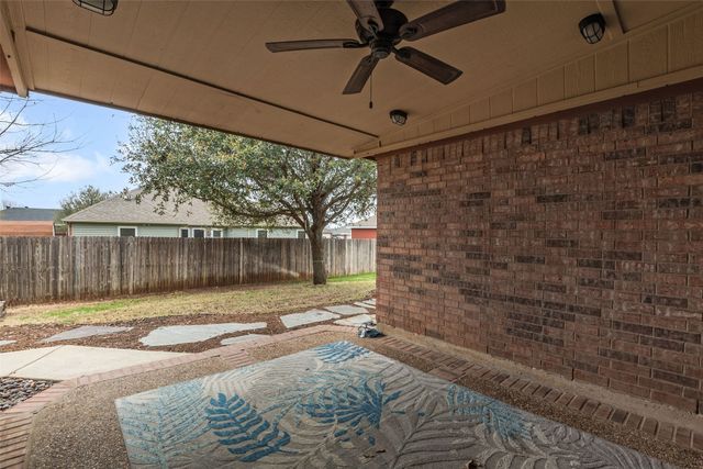1024 Summit Drive, Justin, TX 76247