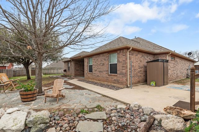 1024 Summit Drive, Justin, TX 76247