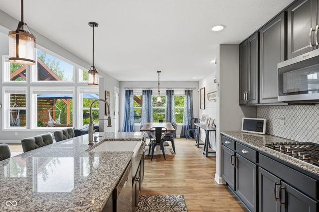 692 Ridge Gate Drive, Brownsburg, IN 46112