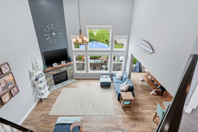 692 Ridge Gate Drive, Brownsburg, IN 46112