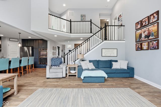 692 Ridge Gate Drive, Brownsburg, IN 46112