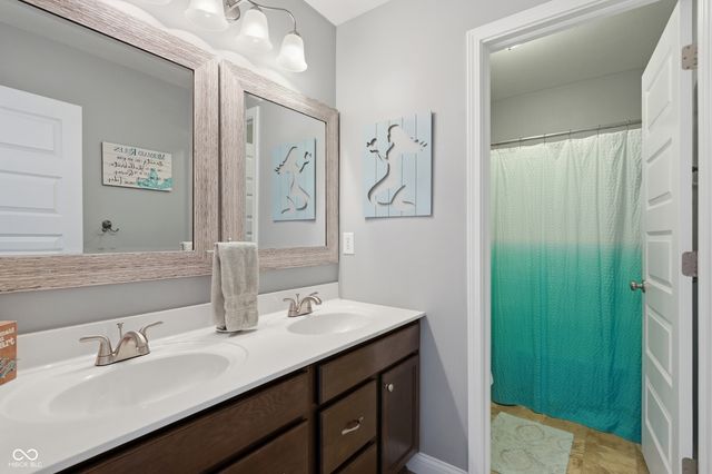 692 Ridge Gate Drive, Brownsburg, IN 46112