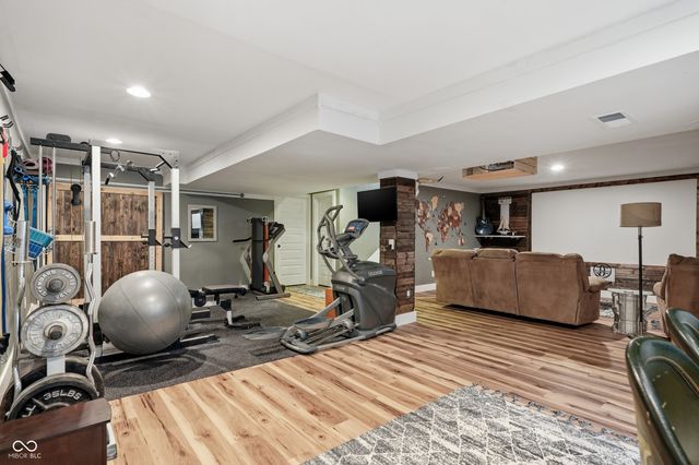 692 Ridge Gate Drive, Brownsburg, IN 46112
