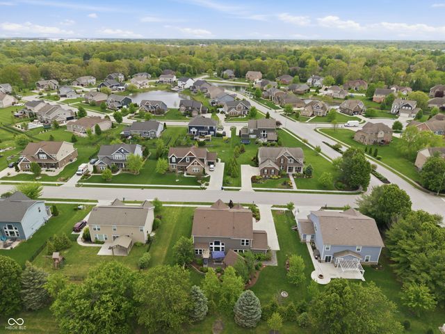 692 Ridge Gate Drive, Brownsburg, IN 46112