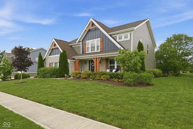 692 Ridge Gate Drive, Brownsburg, IN 46112