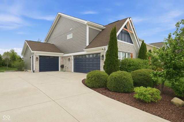 692 Ridge Gate Drive, Brownsburg, IN 46112