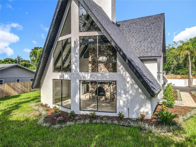 128 S MONTGOMERY AVENUE, Deland, FL 32720