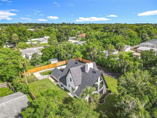 128 S MONTGOMERY AVENUE, Deland, FL 32720