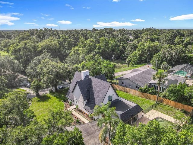 128 S MONTGOMERY AVENUE, Deland, FL 32720
