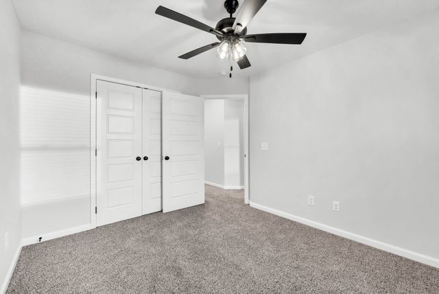 305 Wesson Dr, Clarksville, TN 37043