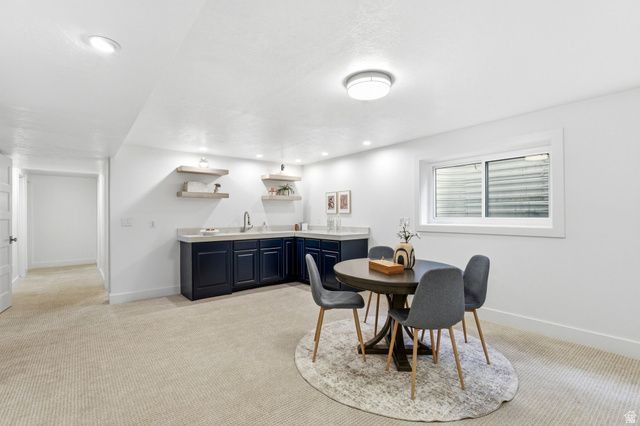 8917 S SUNRIDGE DR, Sandy, UT 84093